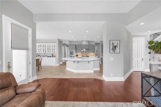 MLS #OC25125995 image #9