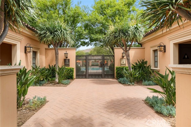 MLS #OC25126383 image #34