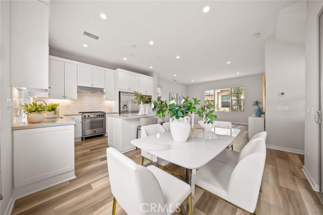 MLS #OC25126383 image #9