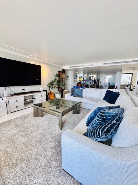 MLS #OC25126401 image #3