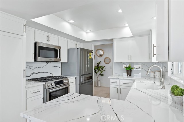 MLS #OC25127240 image #12