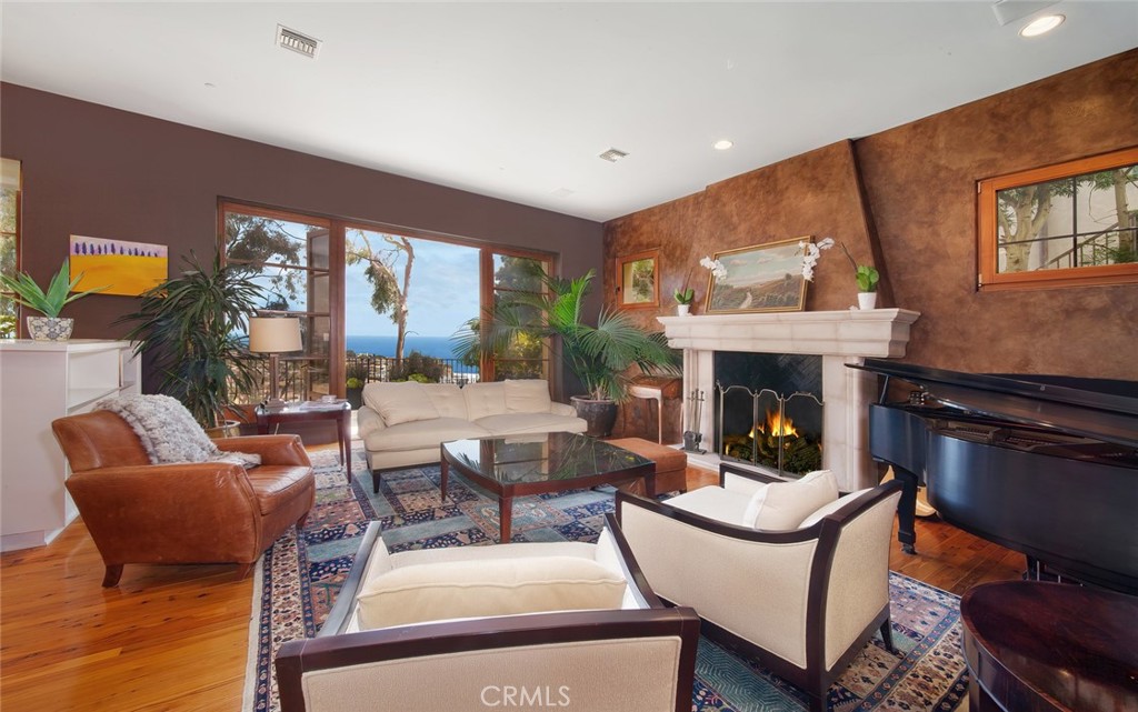 MLS #OC25128131 image #12