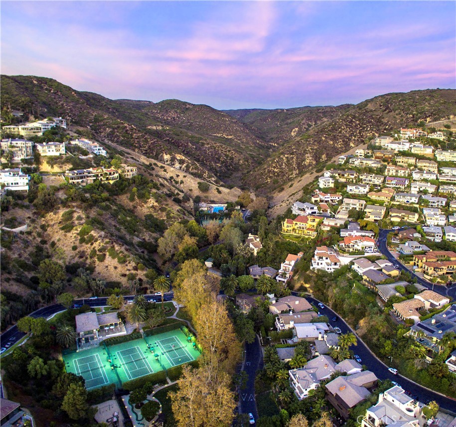 MLS #OC25128131 image #30