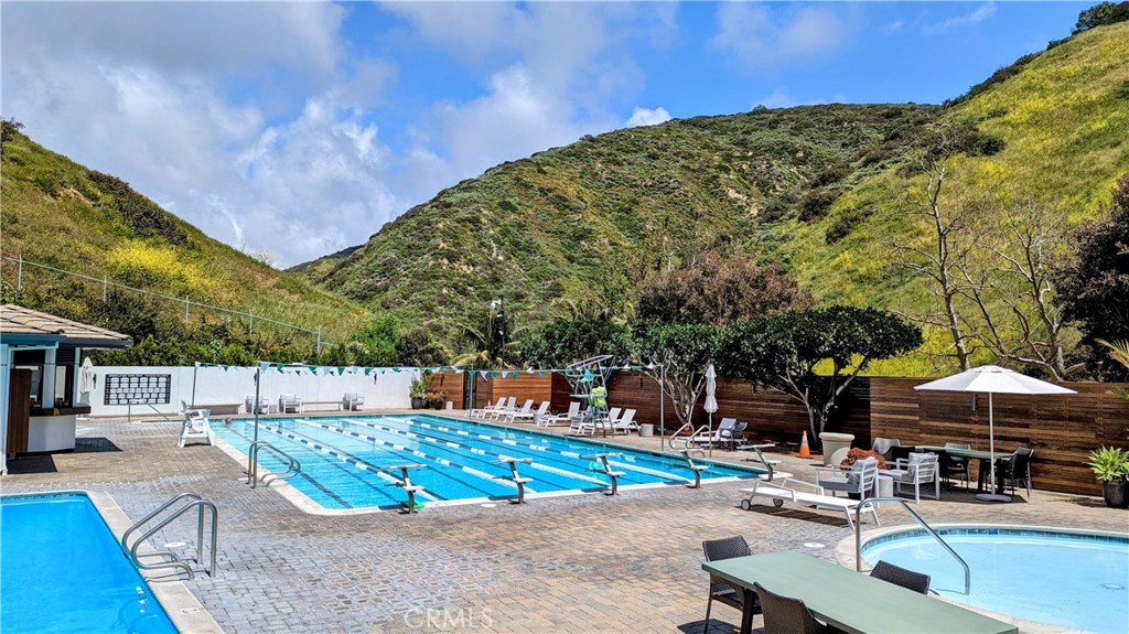 MLS #OC25128131 image #33