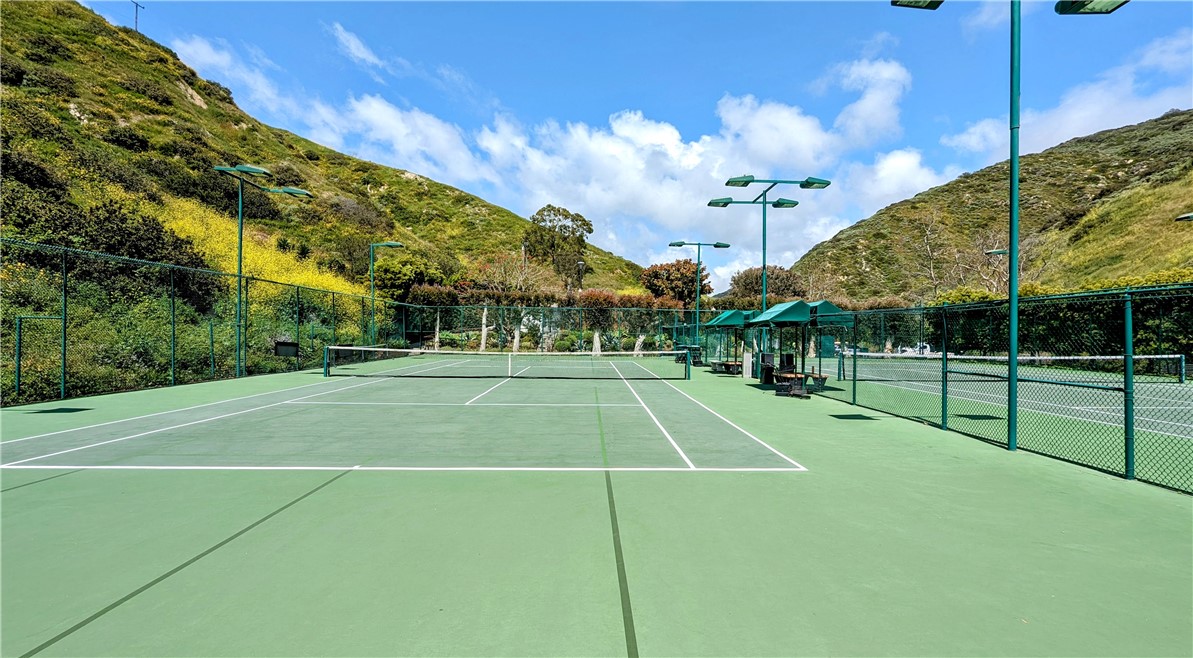 MLS #OC25128131 image #34