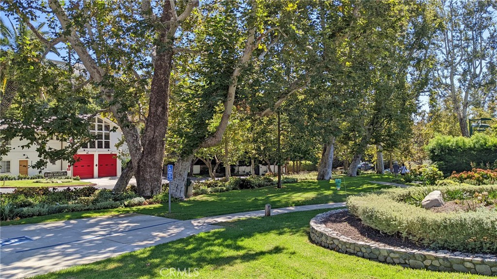 MLS #OC25128131 image #38