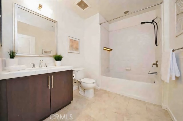 MLS #OC25128484 image #12