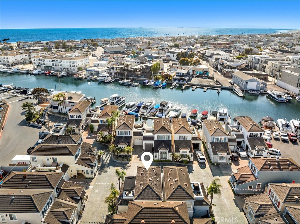 MLS #OC25128681 image #1