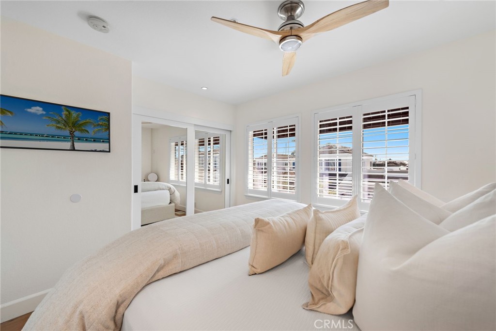 MLS #OC25128681 image #19