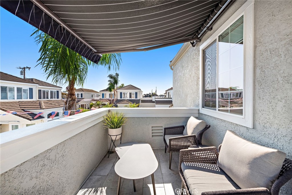 MLS #OC25128681 image #24