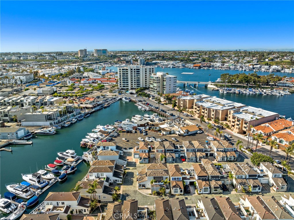 MLS #OC25128681 image #29