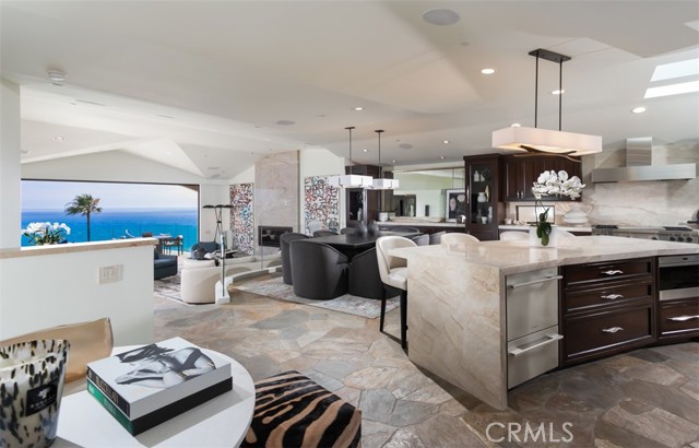 MLS #OC25128747 image #4