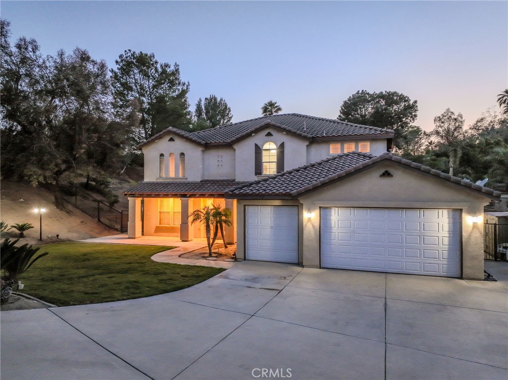 MLS #OC25128931 image #2