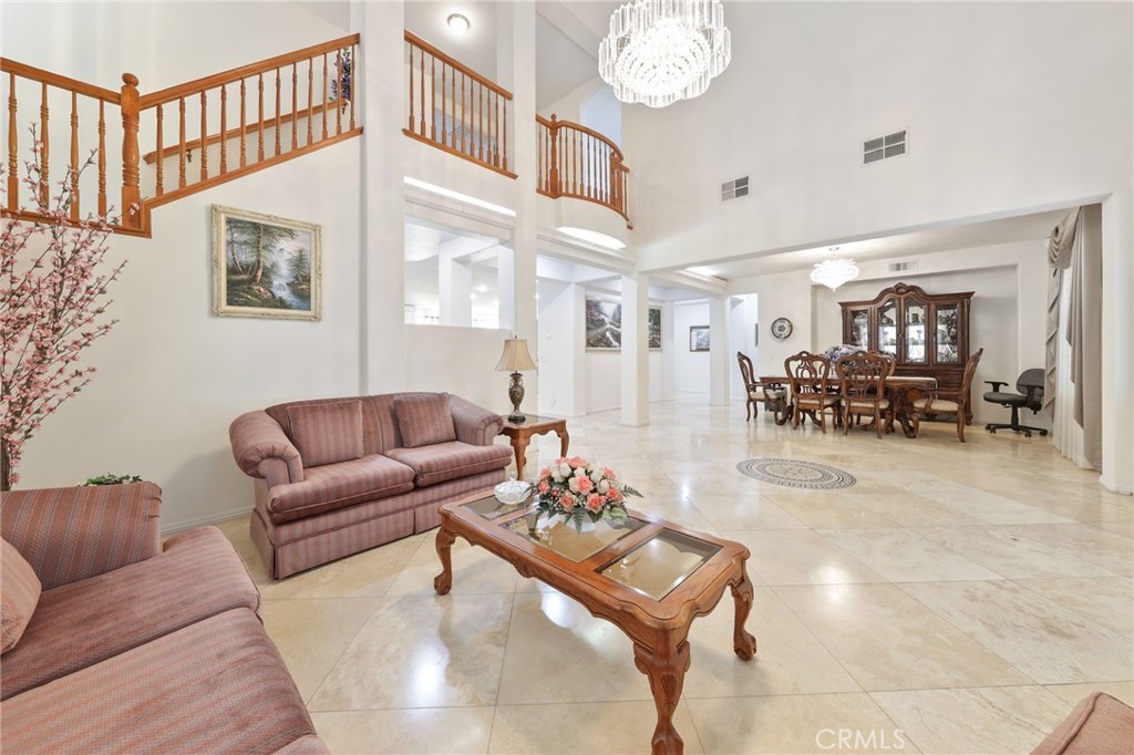 MLS #OC25128931 image #9