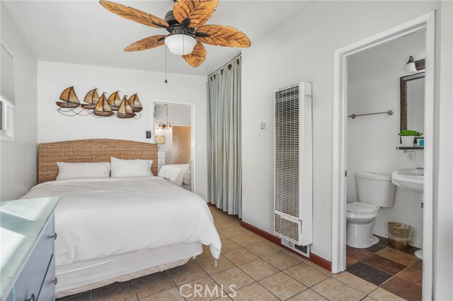 MLS #OC25129127 image #24