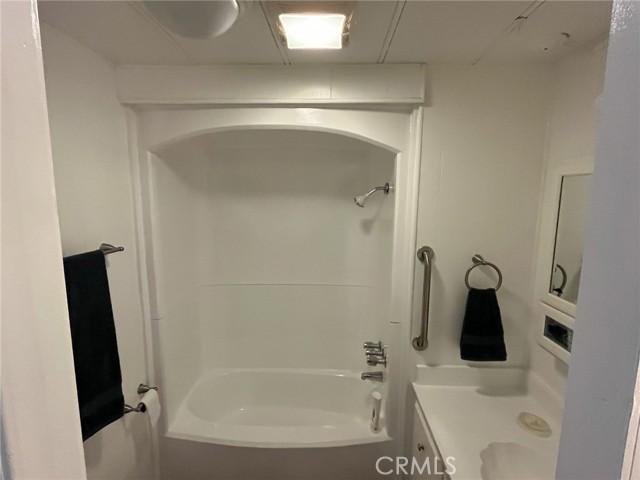 MLS #OC25129746 image #25