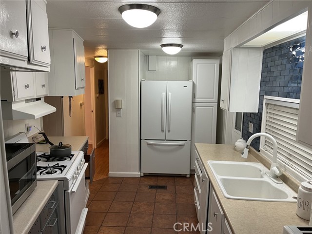 MLS #OC25129746 image #6