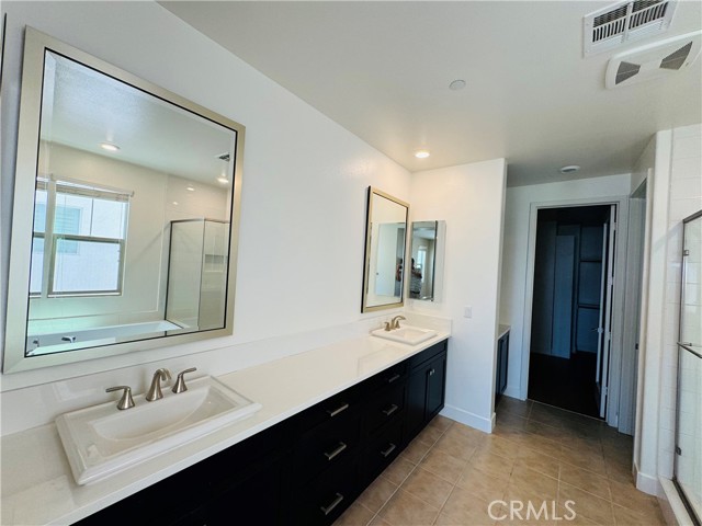 MLS #OC25130590 image #15