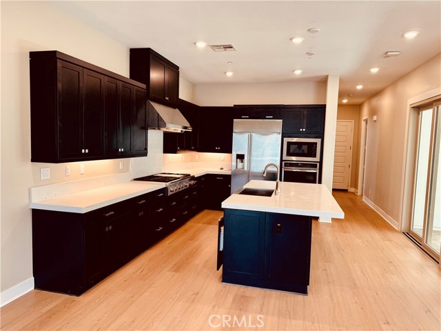 MLS #OC25130590 image #3