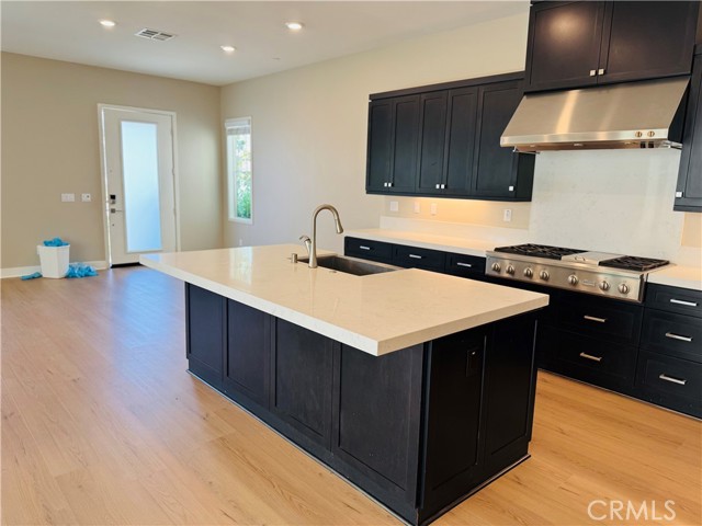 MLS #OC25130590 image #5