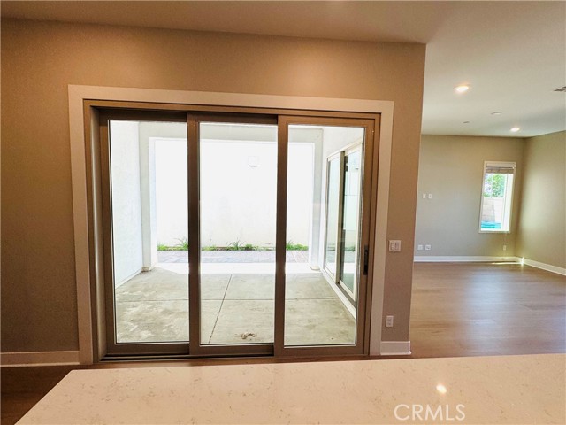 MLS #OC25130590 image #9