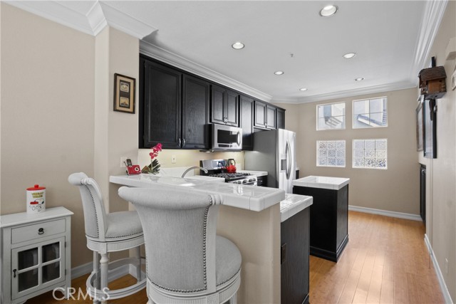 MLS #OC25130593 image #1