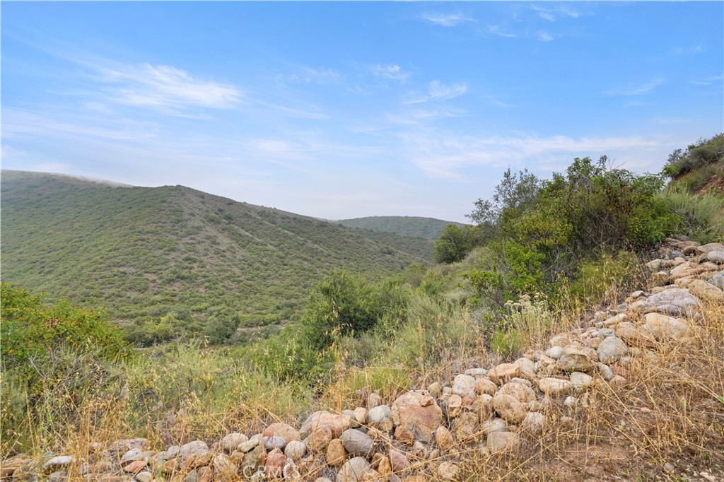 MLS #OC25131191 image #17