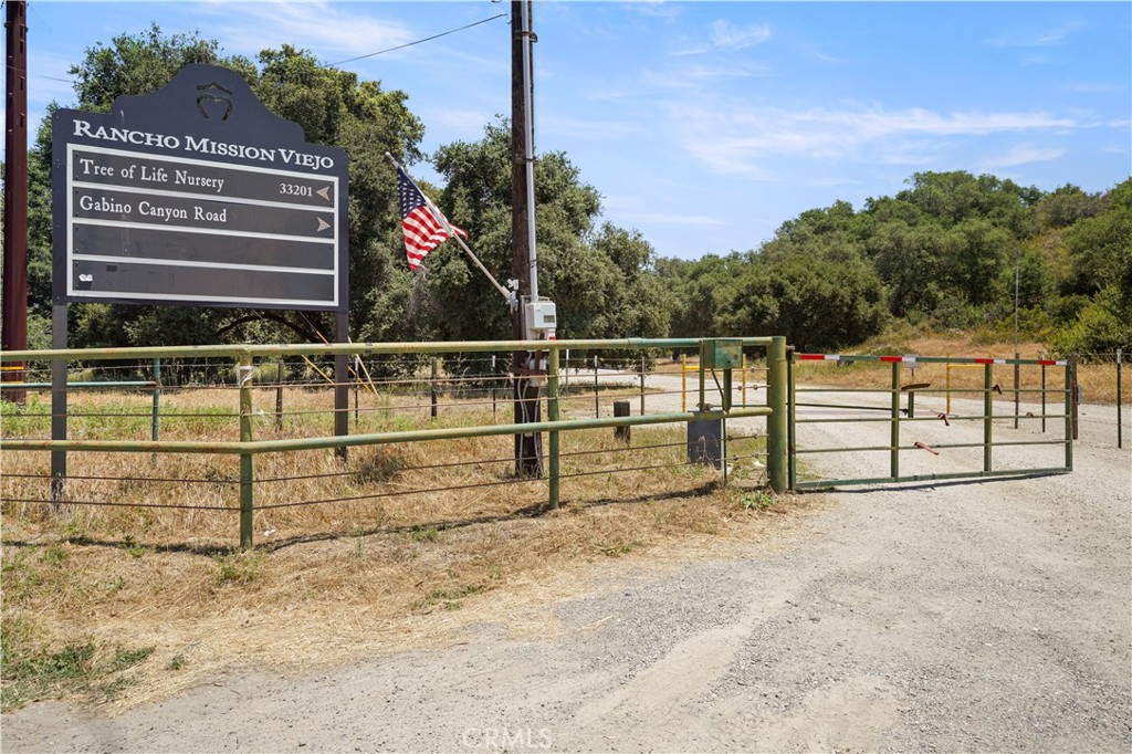 MLS #OC25131191 image #28