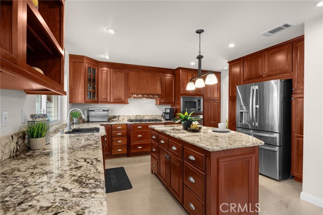 MLS #OC25131318 image #12