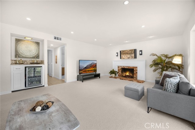 MLS #OC25131318 image #17