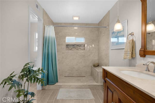 MLS #OC25131318 image #27