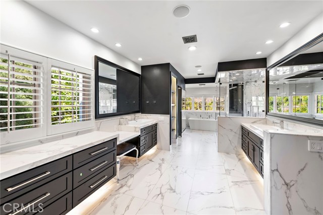 MLS #OC25132178 image #19