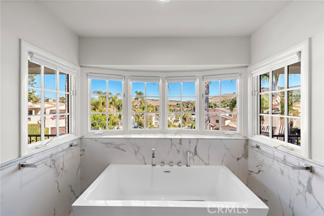 MLS #OC25132178 image #20