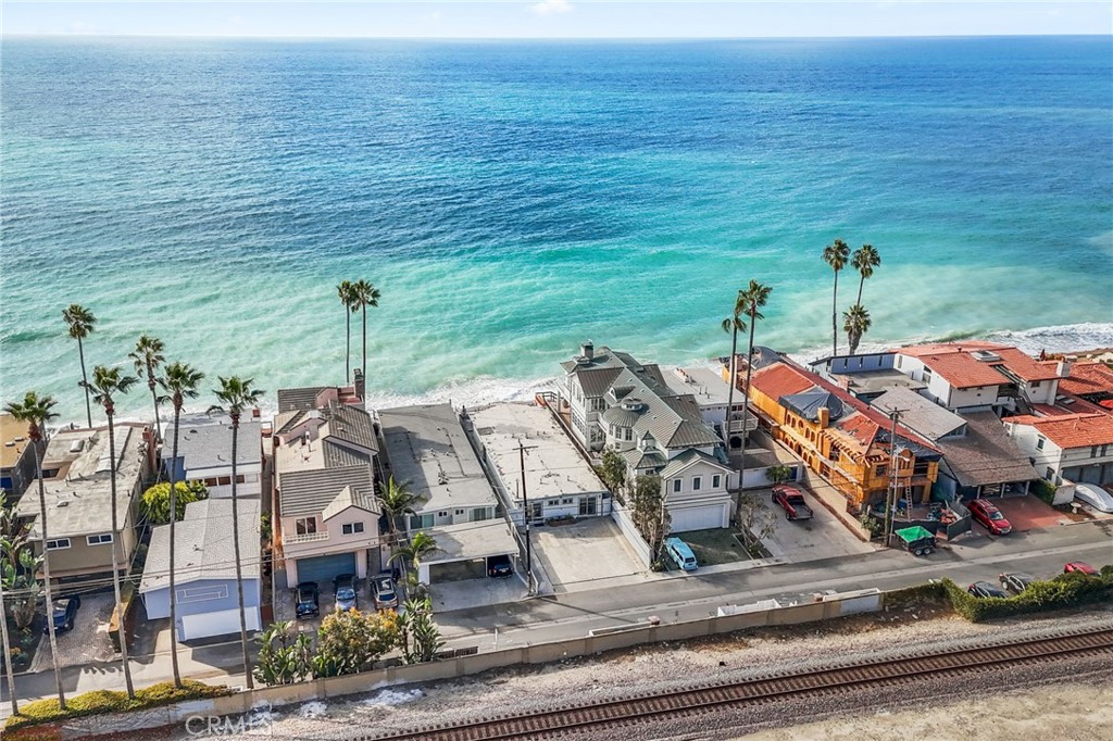 MLS #OC25132229 image #36