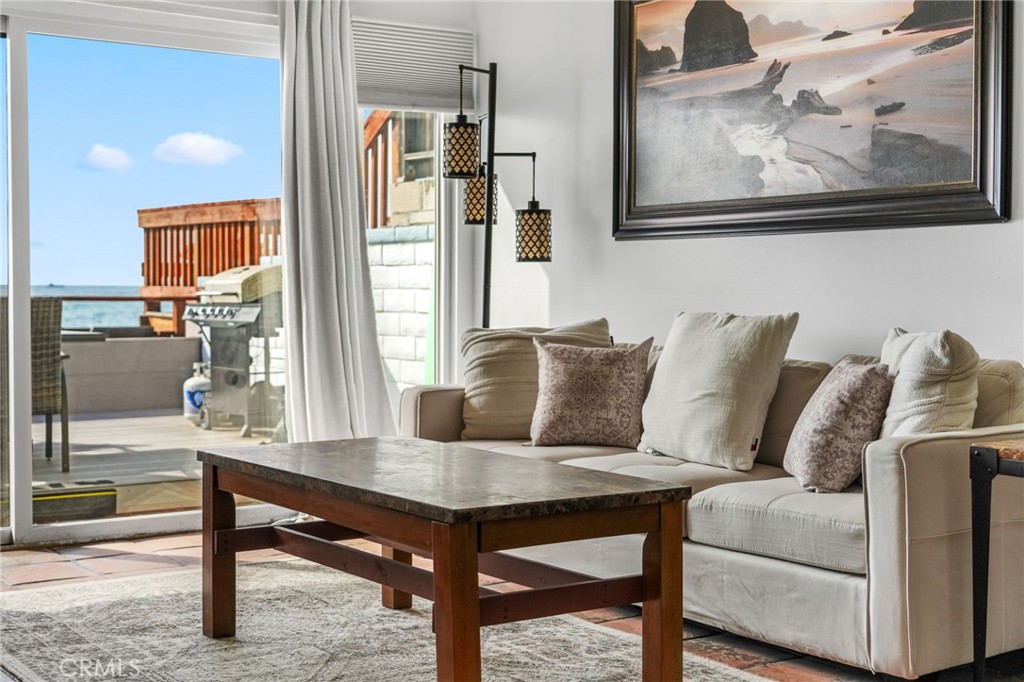 MLS #OC25132229 image #6