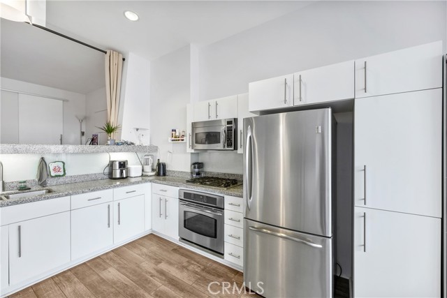 MLS #OC25132787 image #1