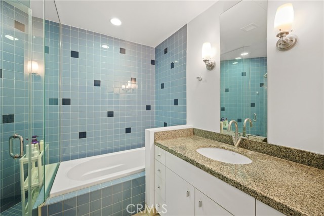 MLS #OC25132787 image #15