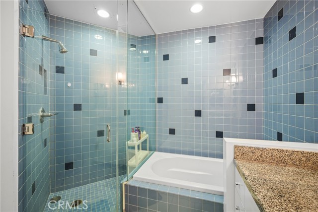 MLS #OC25132787 image #16