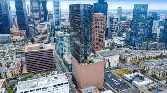 MLS #OC25132787 image #38