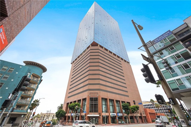 MLS #OC25132787 image #40