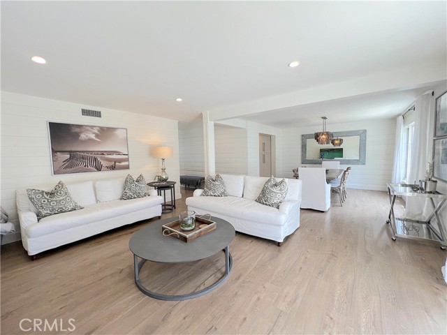 MLS #OC25132831 img 10