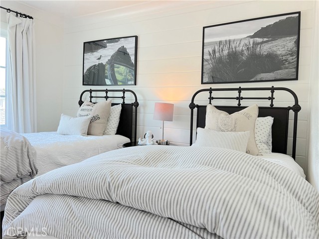 MLS #OC25132831 img 44