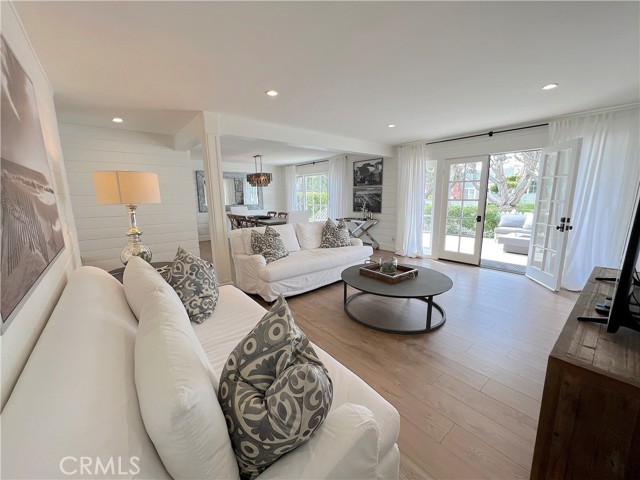 MLS #OC25132831 img 9