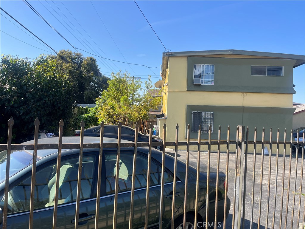 MLS #OC25133036 image #2