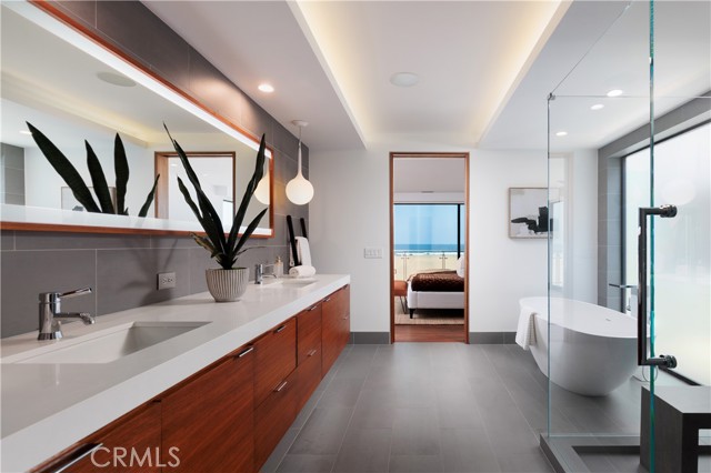 MLS #OC25133061 image #22