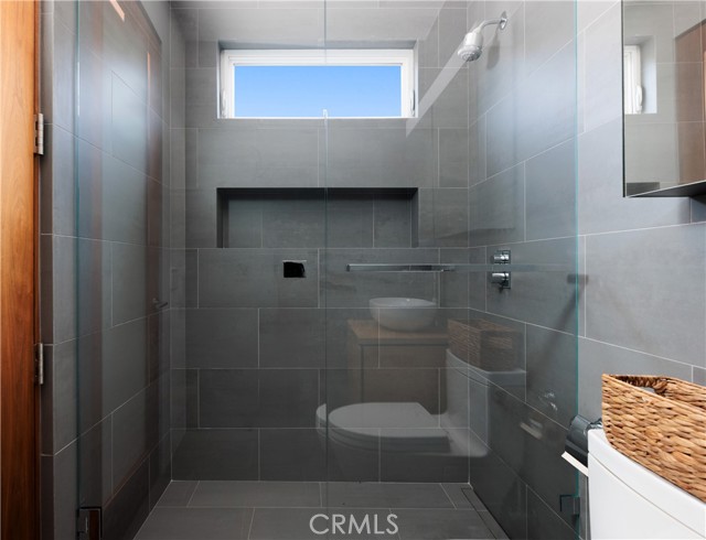 MLS #OC25133061 image #30