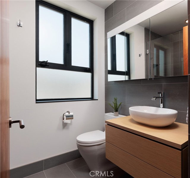 MLS #OC25133061 image #33