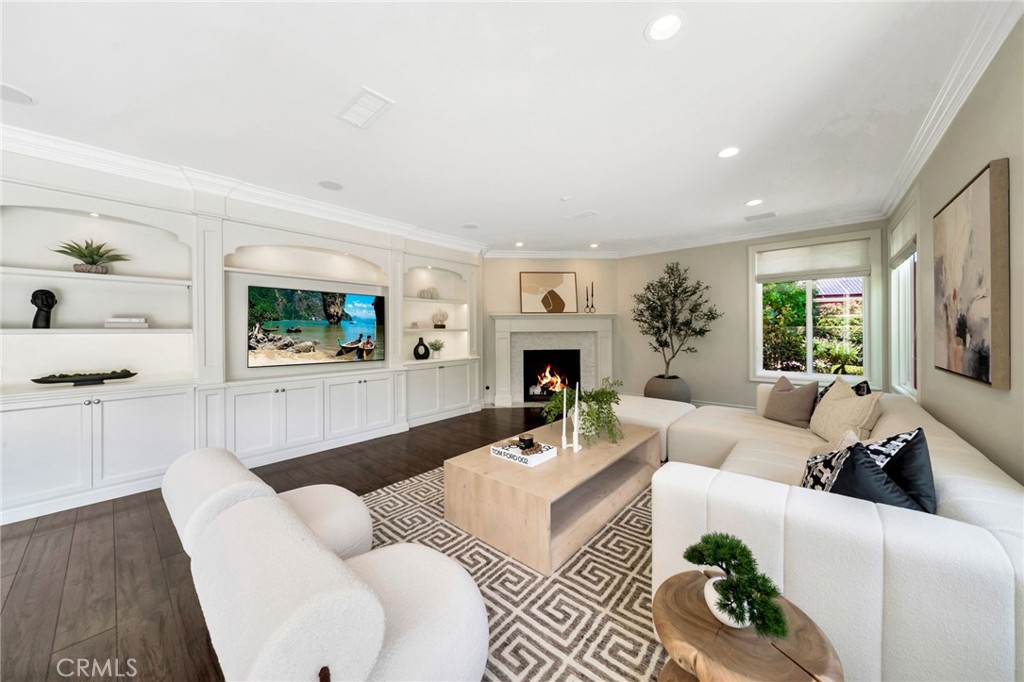 MLS #OC25133780 image #15