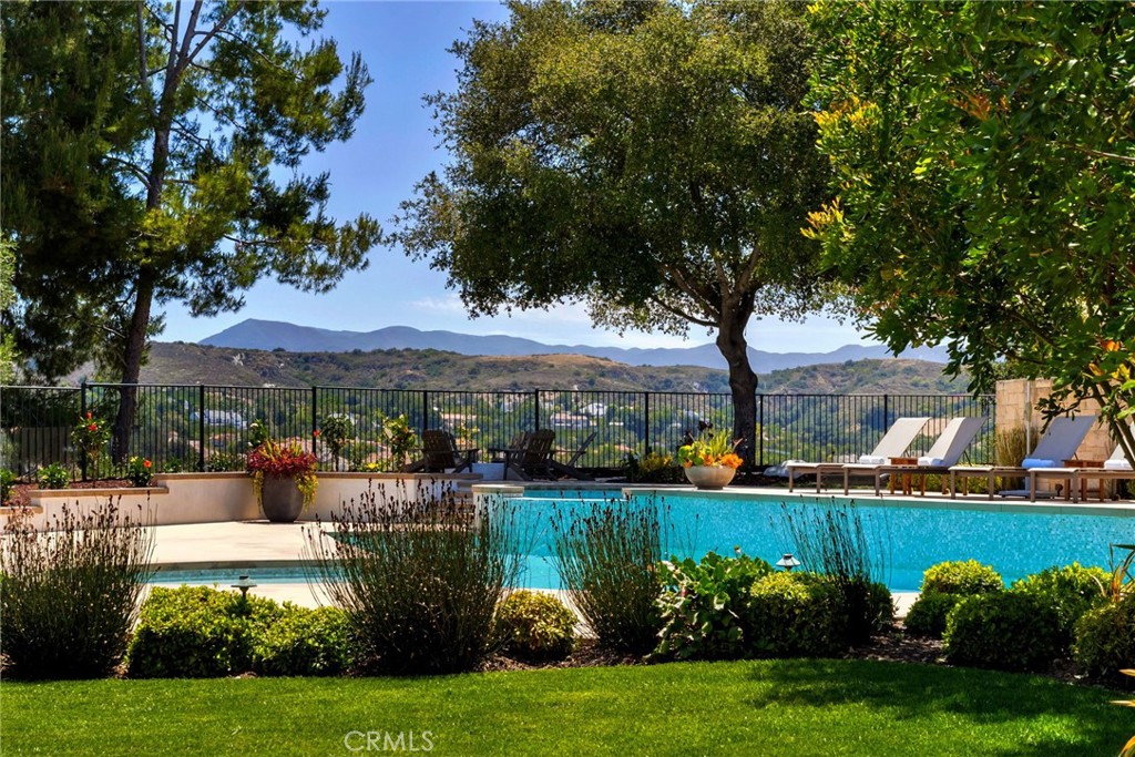 MLS #OC25133780 image #27