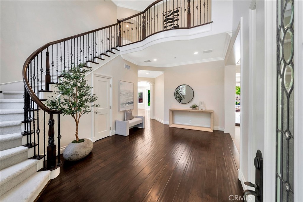 MLS #OC25133780 image #4